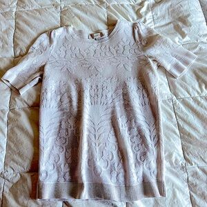 Loft Floral Jacquard Puff
Sleeve Sweater Size: MP Color: White